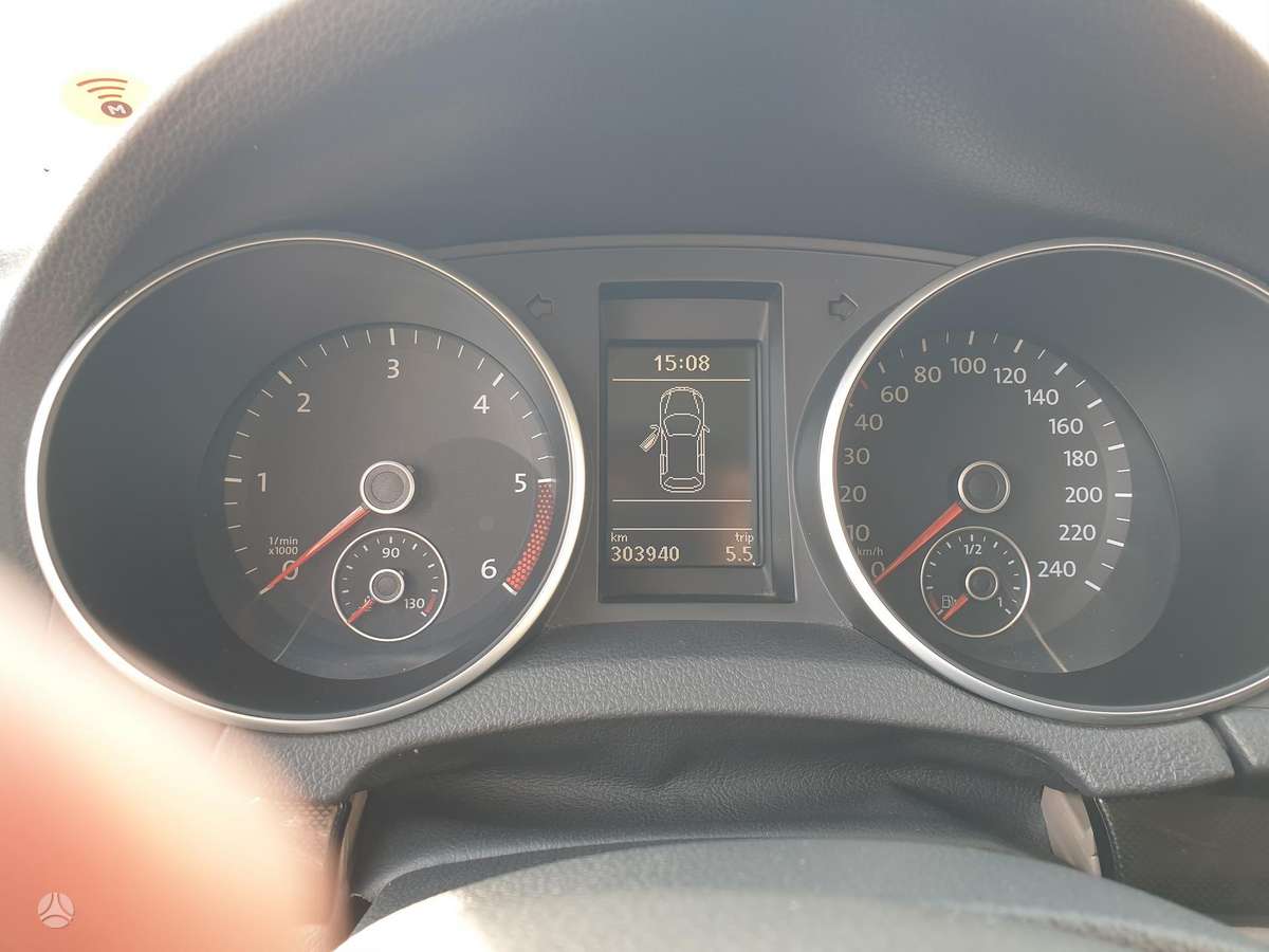 Volkswagen Golf 2010 — photo 19