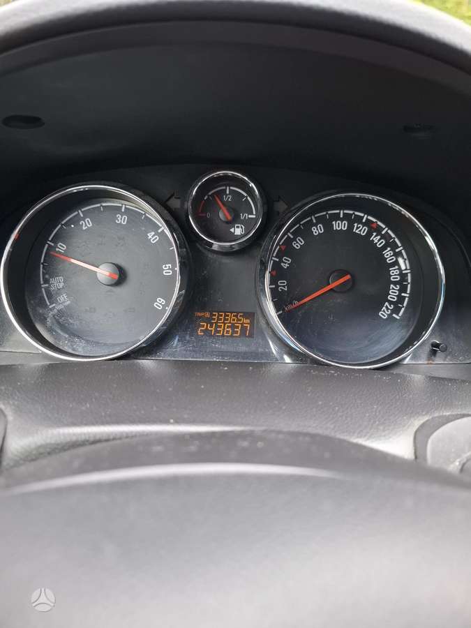 Opel Antara 2013 — photo 12