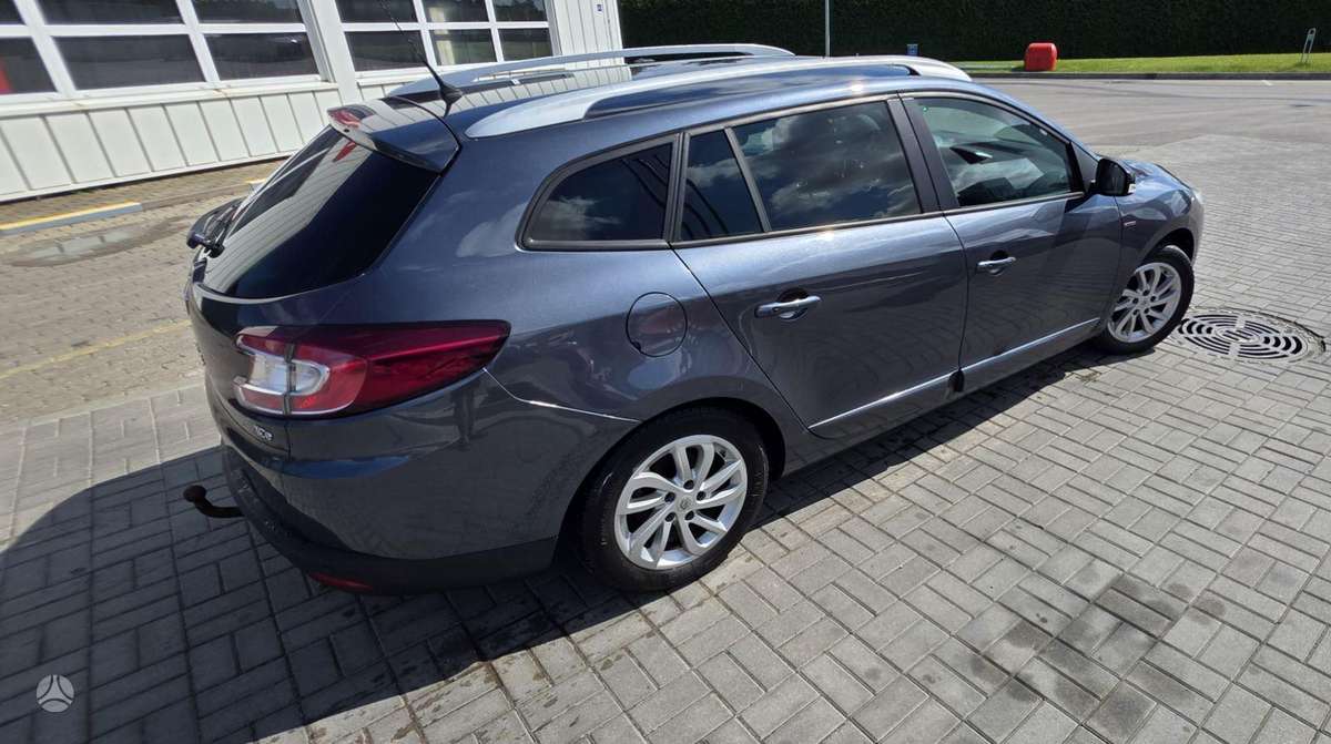 Renault Megane 2015 — вигляд ззаду