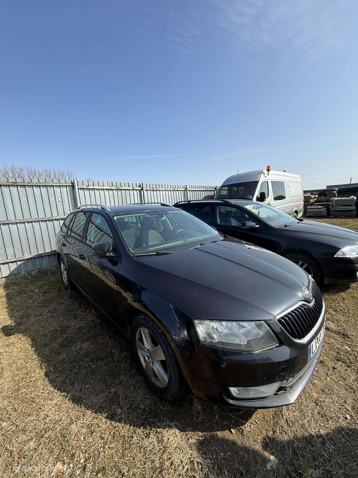 Skoda Octavia 2014 — rear view
