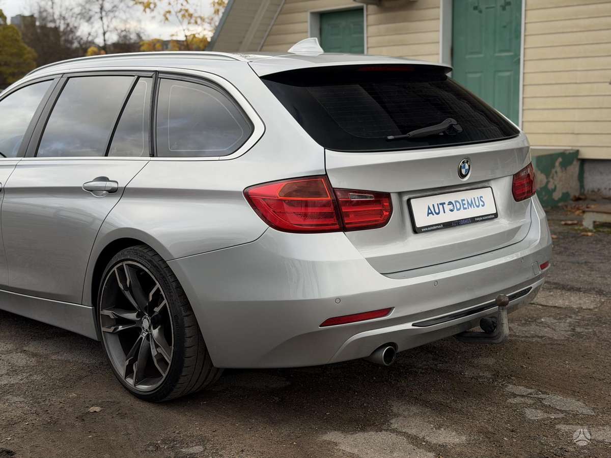 BMW 320 2013 — photo 10