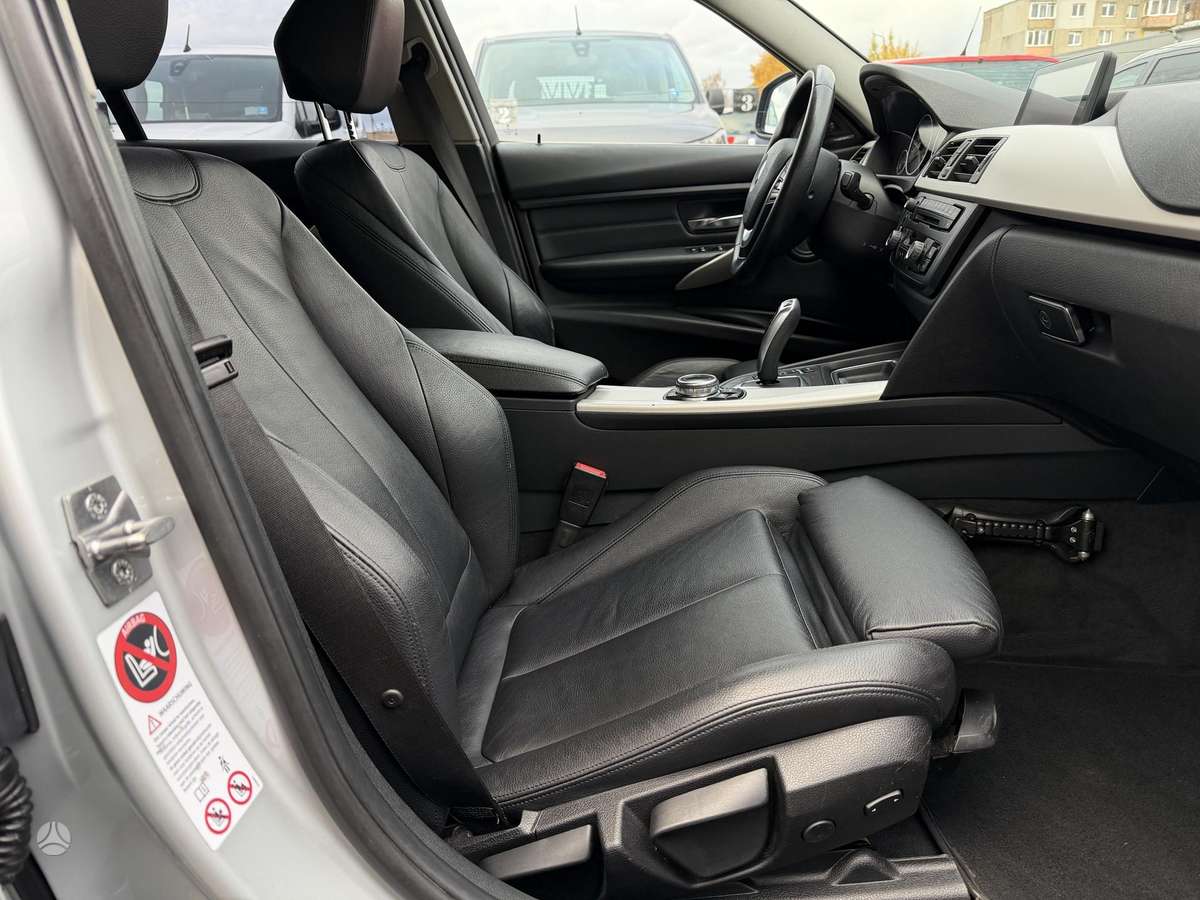 BMW 320 2013 — photo 24