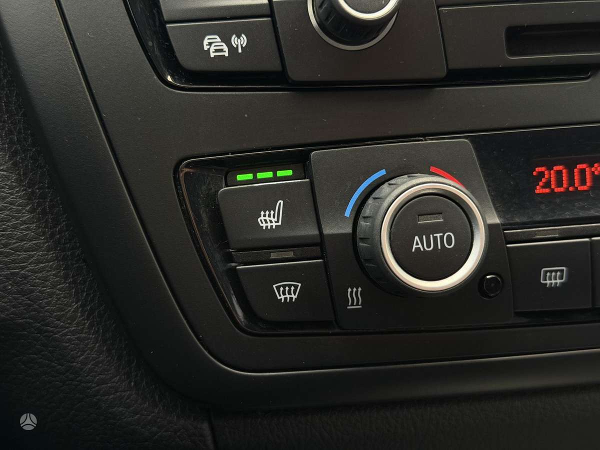 BMW 320 2013 — photo 28