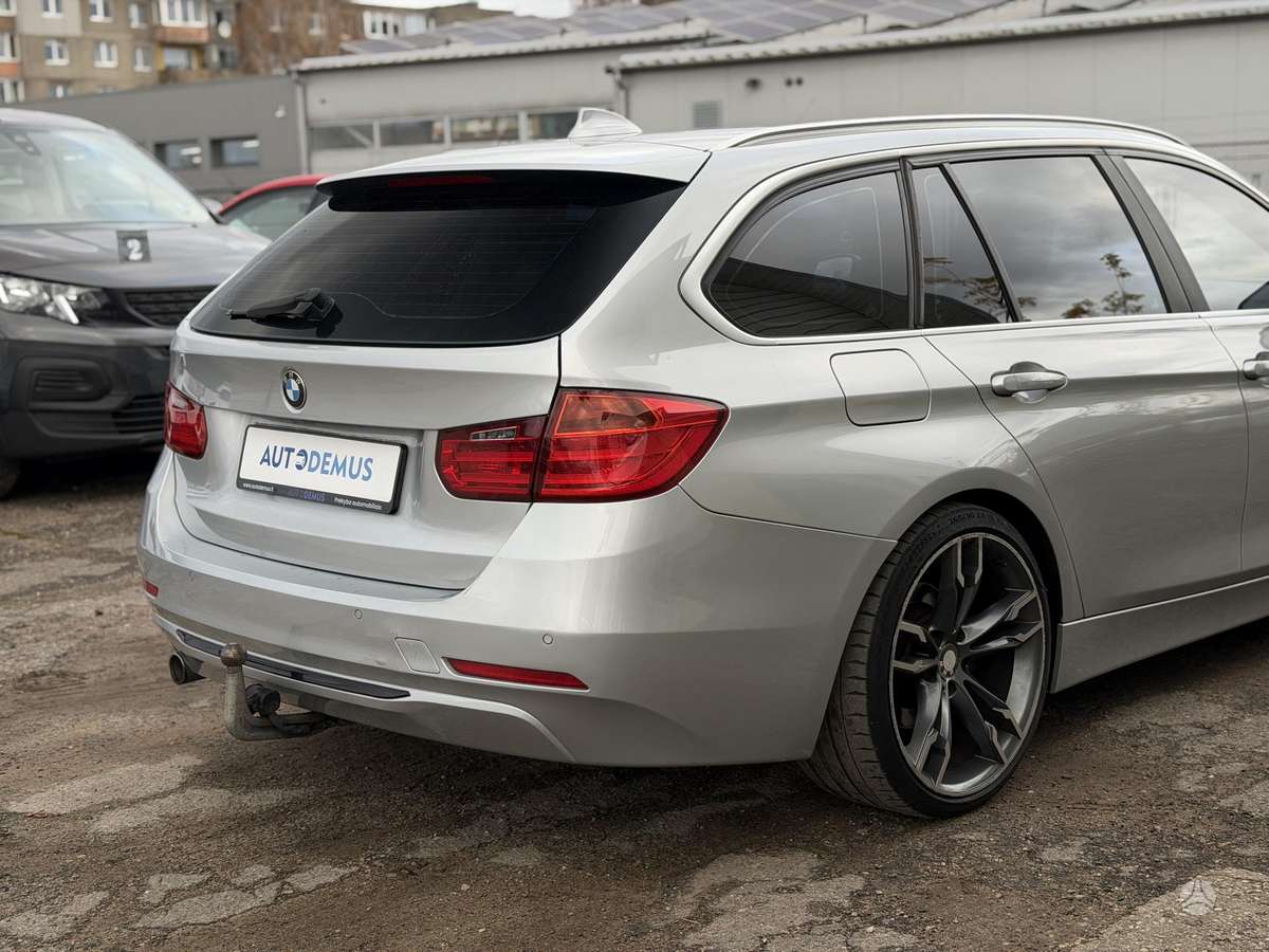 BMW 320 2013 — photo 8