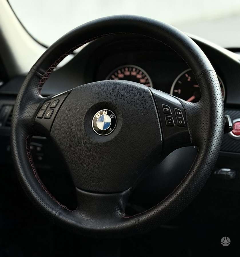 BMW 320 2006 — photo 13