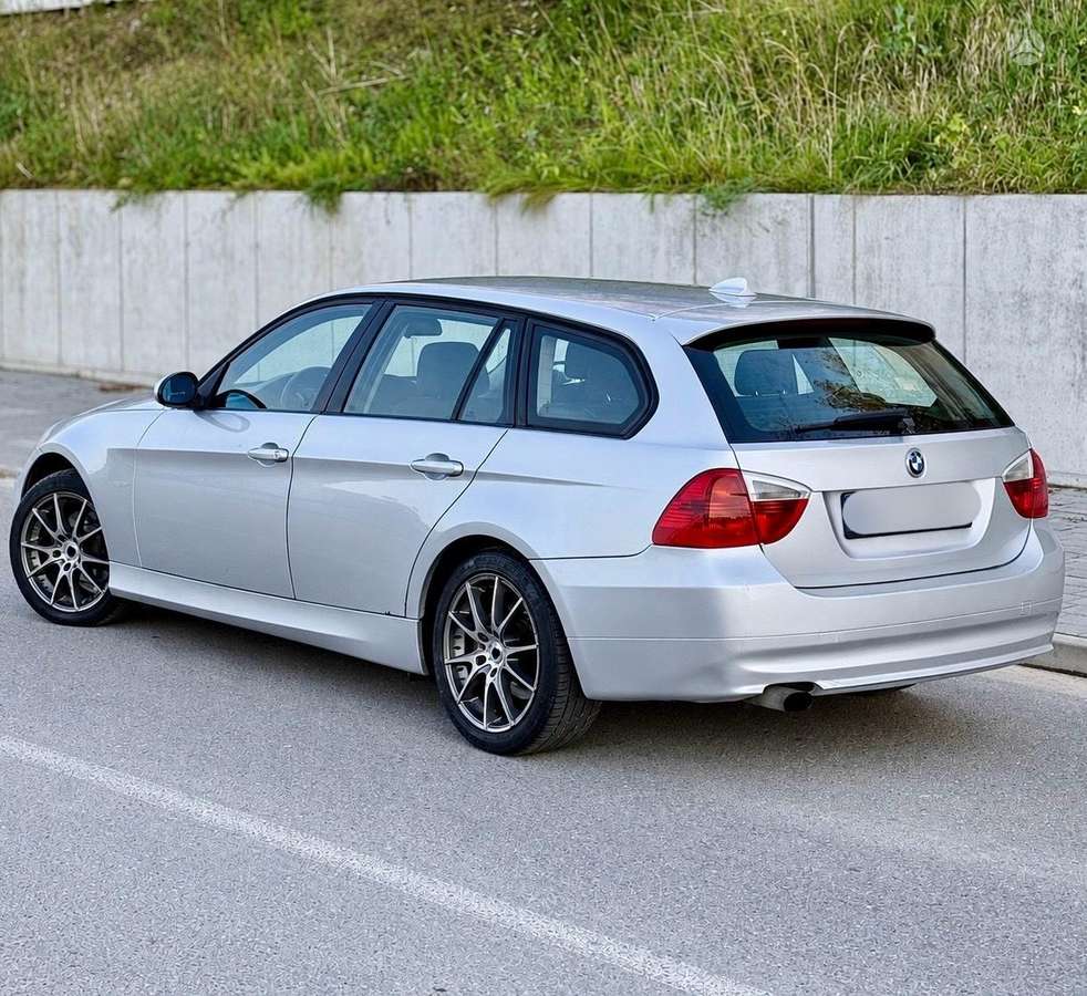 BMW 320 2006 — photo 6