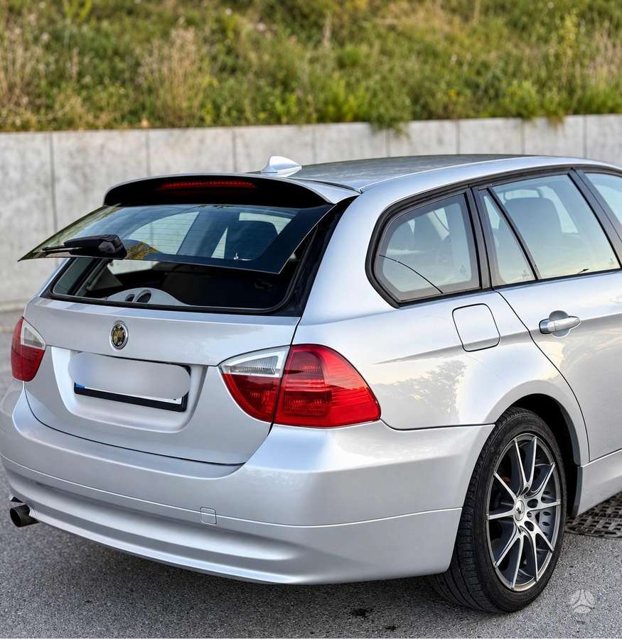 BMW 320 2006 — photo 7