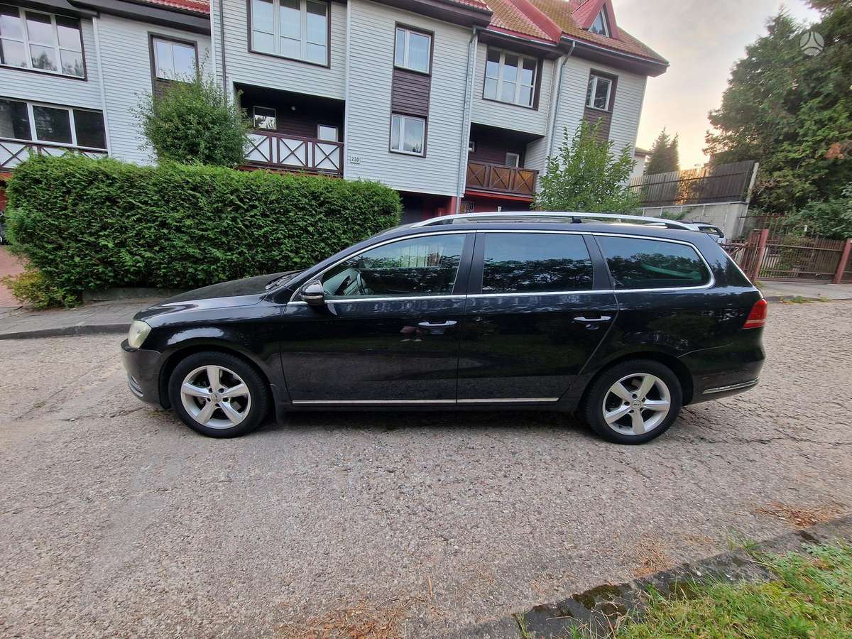 Volkswagen Passat 2012 — photo 8