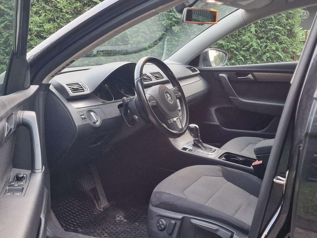 Volkswagen Passat 2012 — photo 9