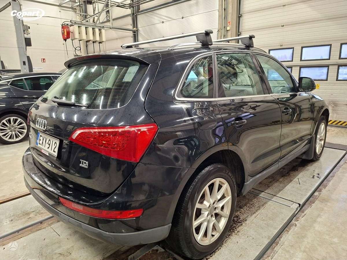 Audi Q5 2012 — interior