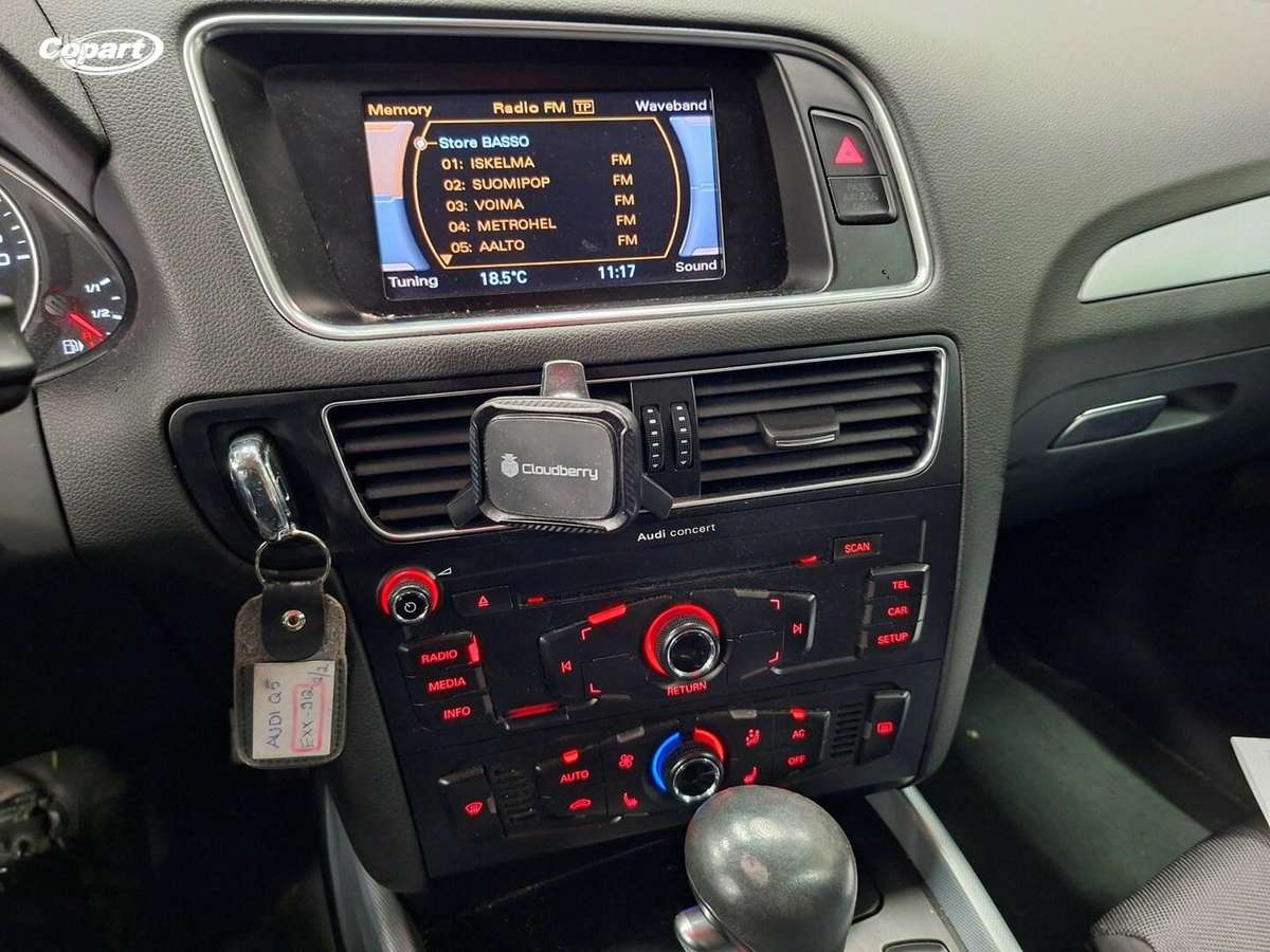 Audi Q5 2012 — photo 8