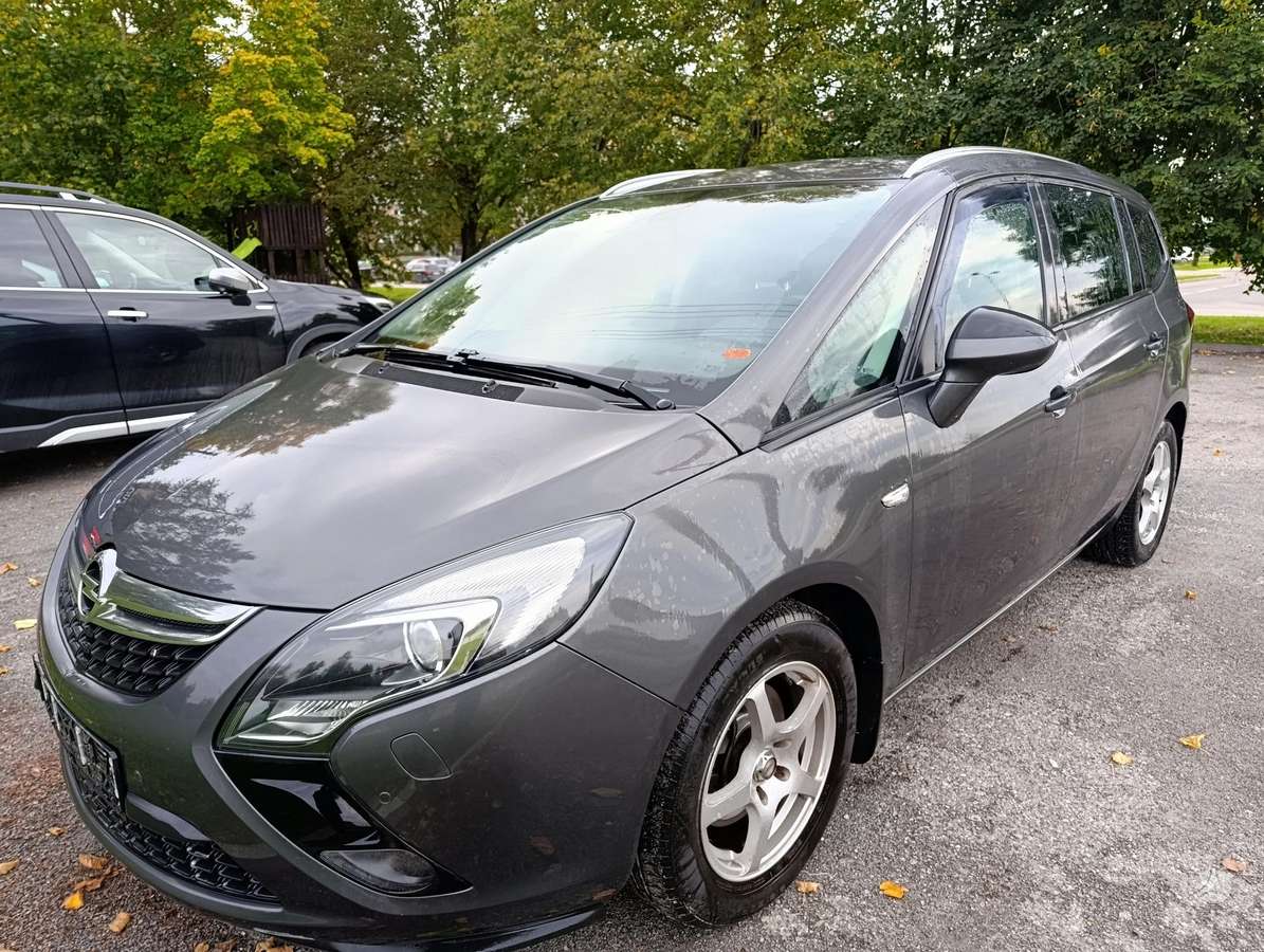 Opel Zafira, 2012