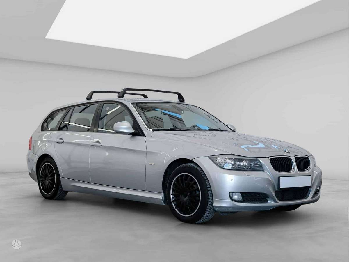 BMW 320 2010 — engine 2000 cm³, 177 HP (130kW)