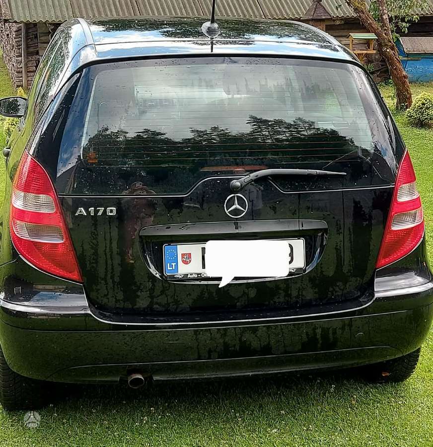 Mercedes-Benz A170 2004 — interior