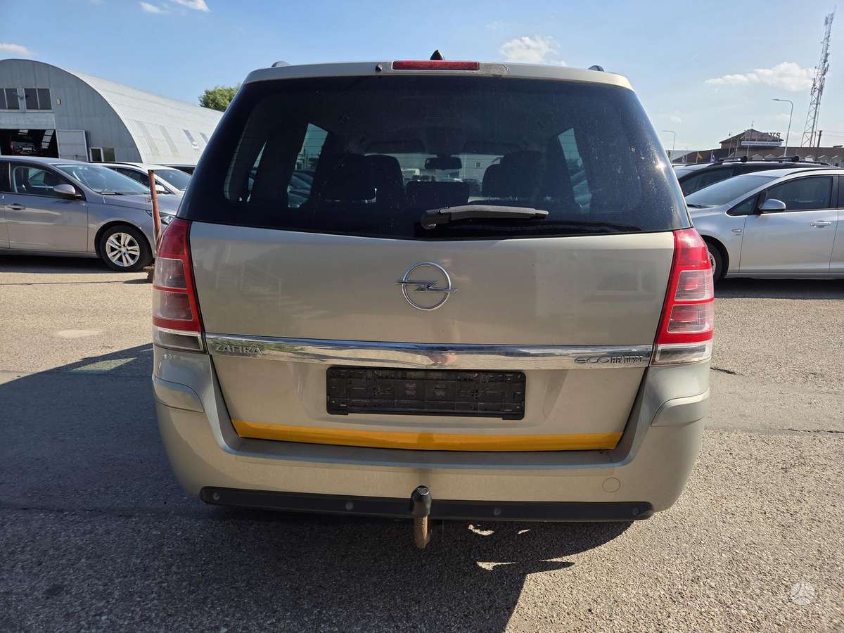 Opel Zafira 2009 — photo 6