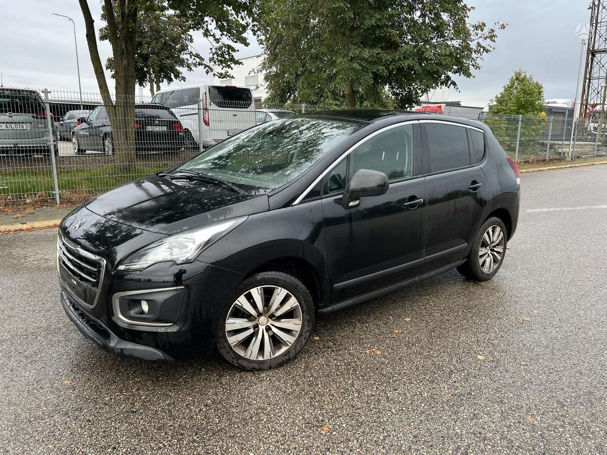 Peugeot 3008 2014 — interior
