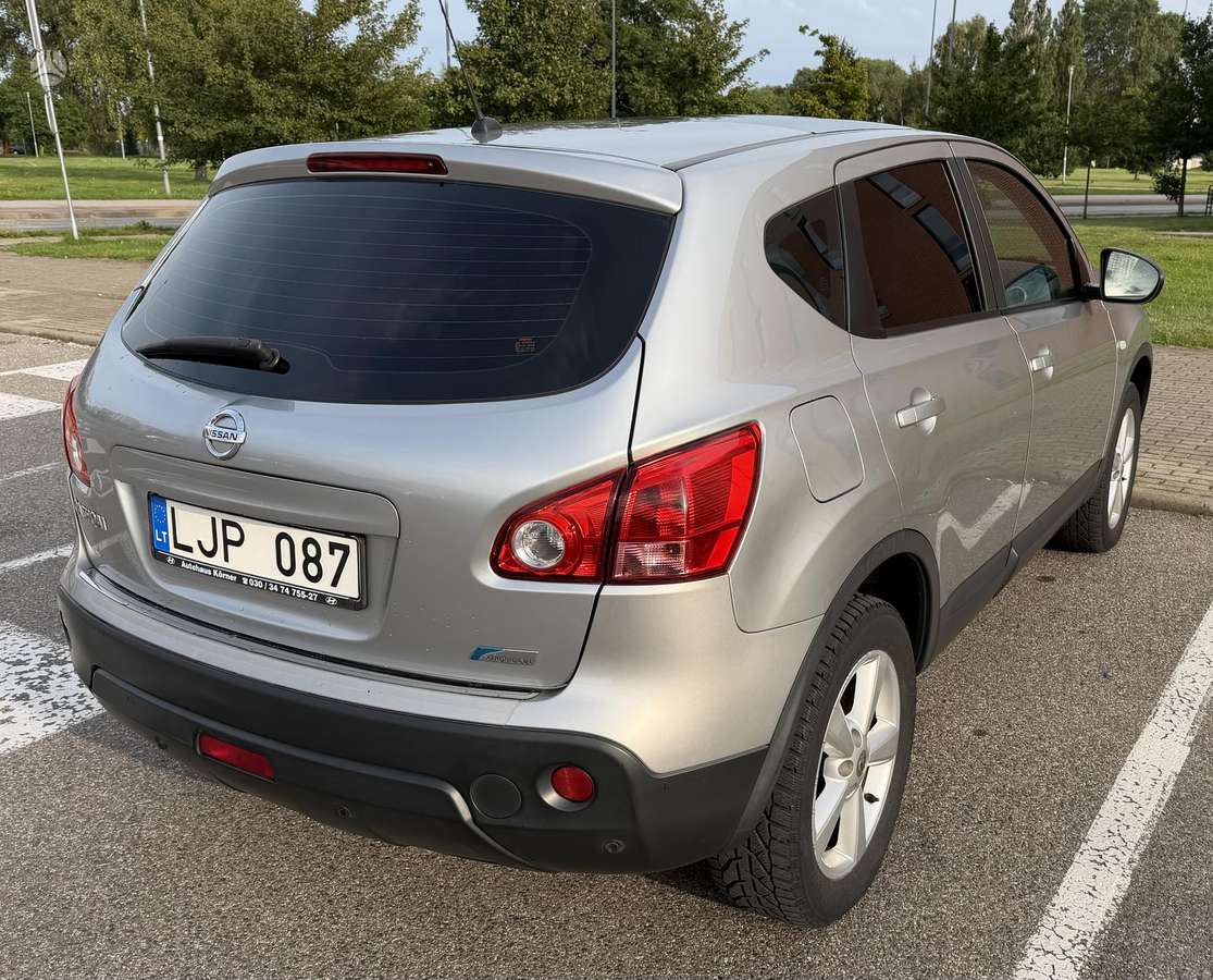 Nissan Qashqai 2008 — engine 1997 cm³, 141 HP (104kW)