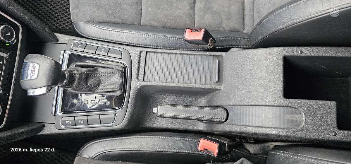 Skoda Superb 2011 — photo 19