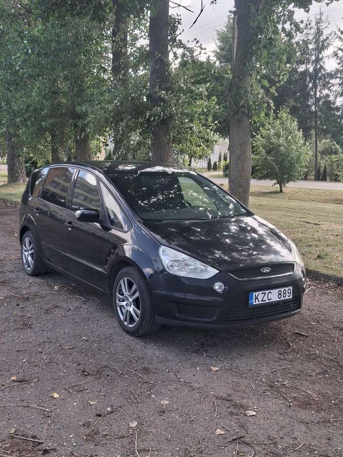 Ford S-MAX 2006 — вигляд ззаду