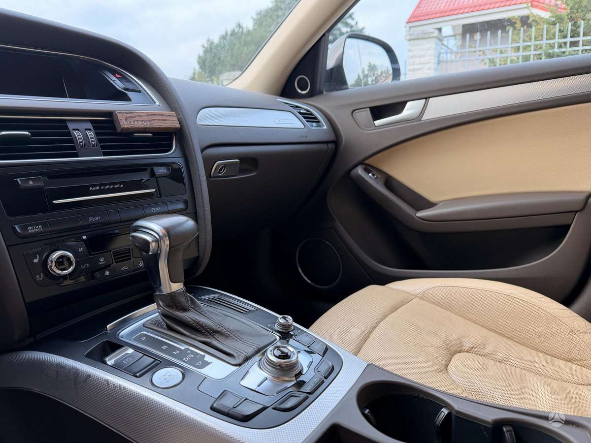 Audi A4 2013 — photo 20