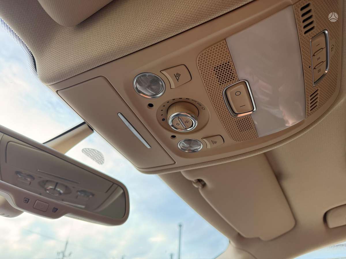Audi A4 2013 — photo 21