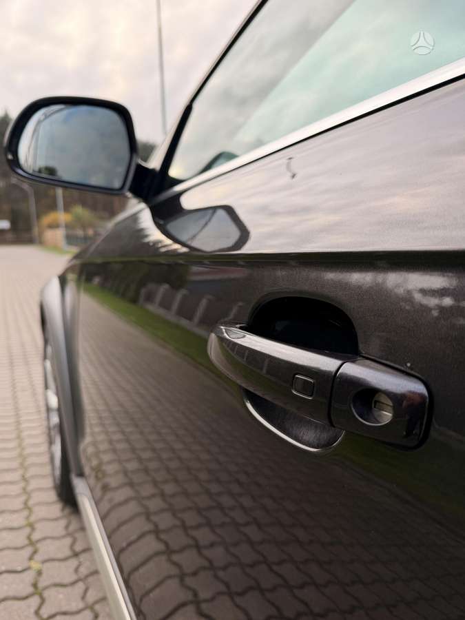 Audi A4 2013 — photo 25