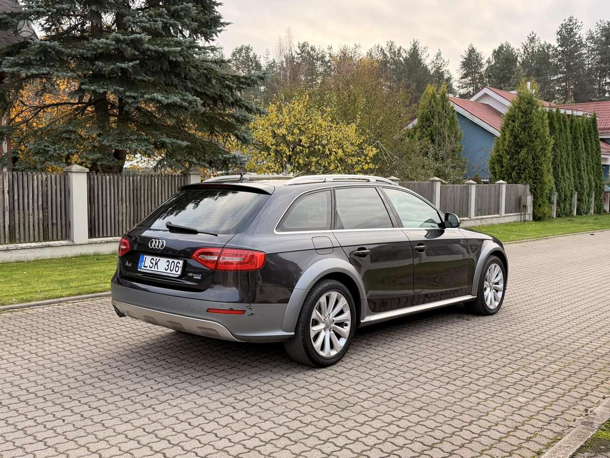 Audi A4 2013 — photo 6