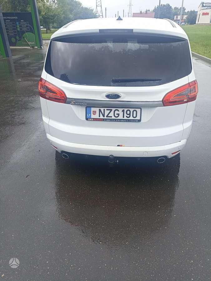 Ford S-MAX 2011 — photo 15