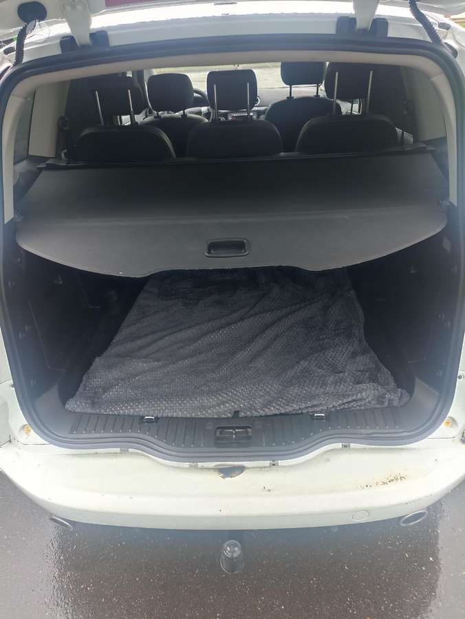 Ford S-MAX 2011 — photo 5