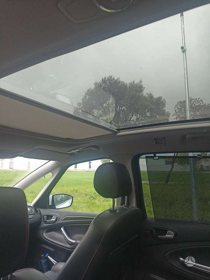 Ford S-MAX 2011 — photo 6