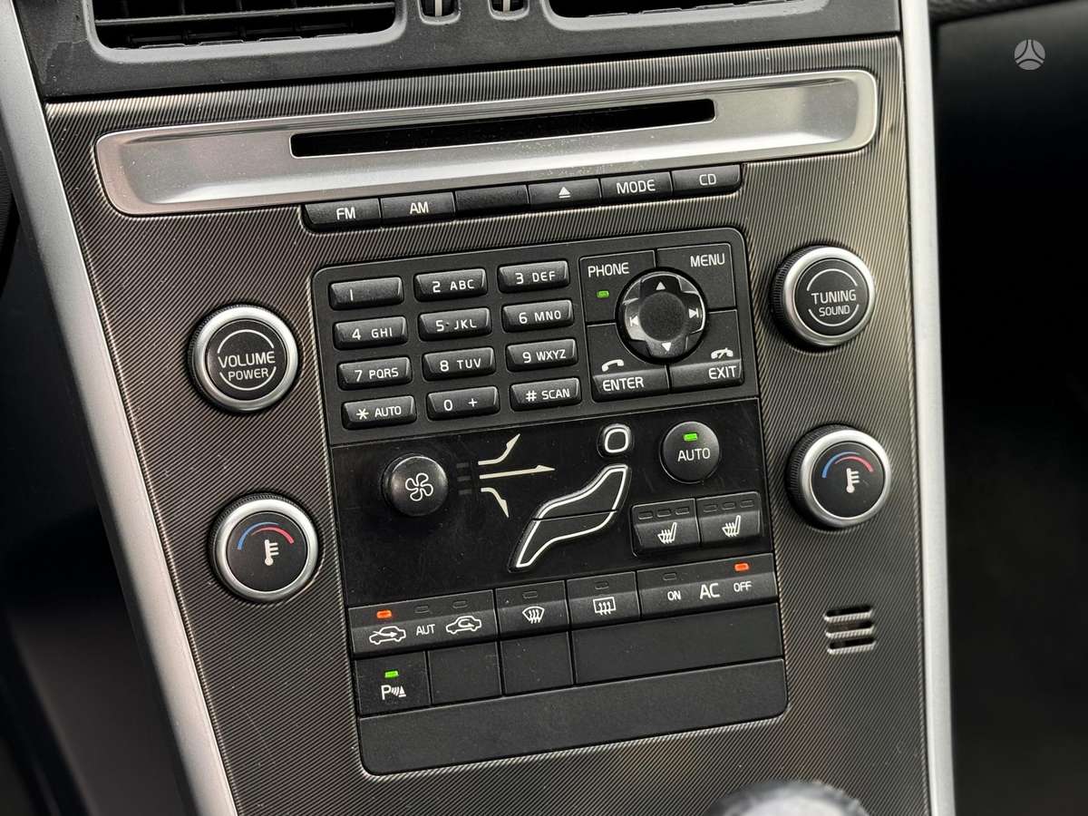 Volvo XC60 2009 — photo 19