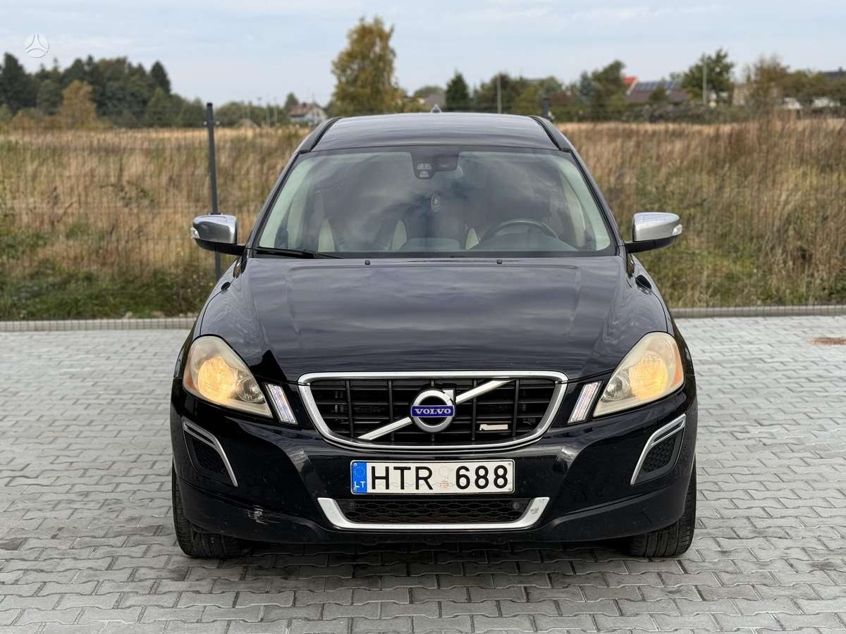 Volvo XC60 2009 — rear view