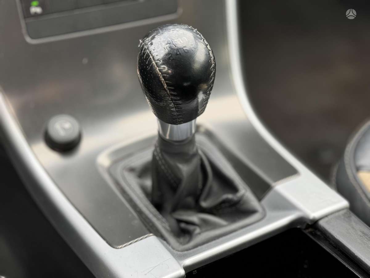 Volvo XC60 2009 — photo 20