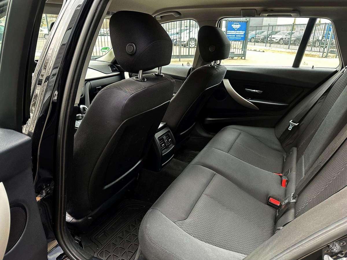 BMW 320 2014 — photo 11