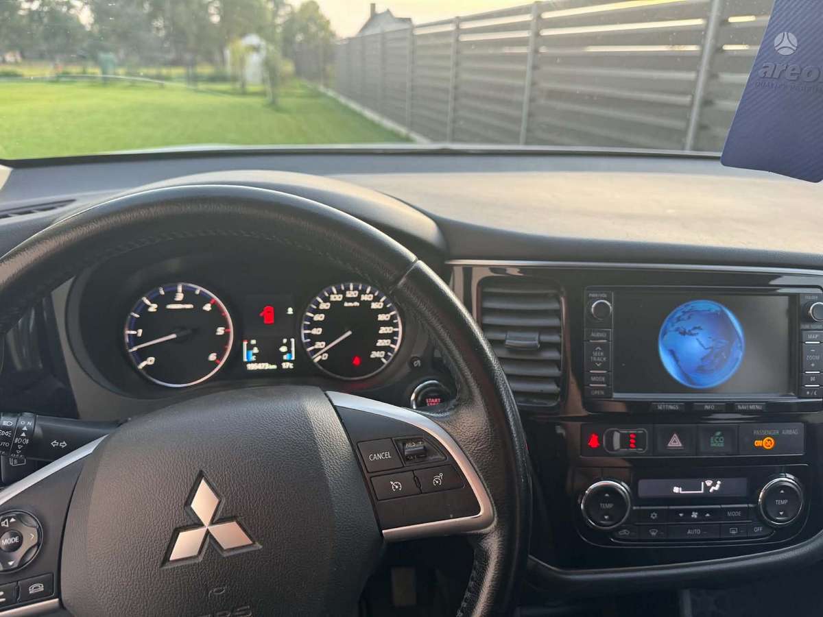 Mitsubishi Outlander 2013 — photo 6