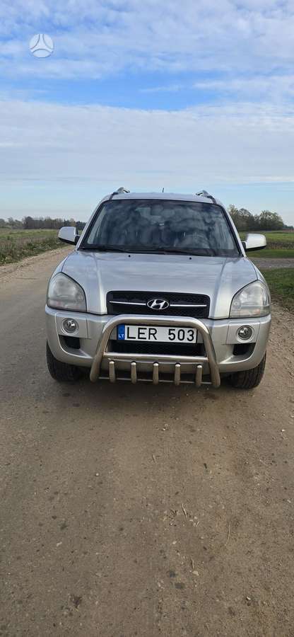 Hyundai Tucson 2007 — rear view