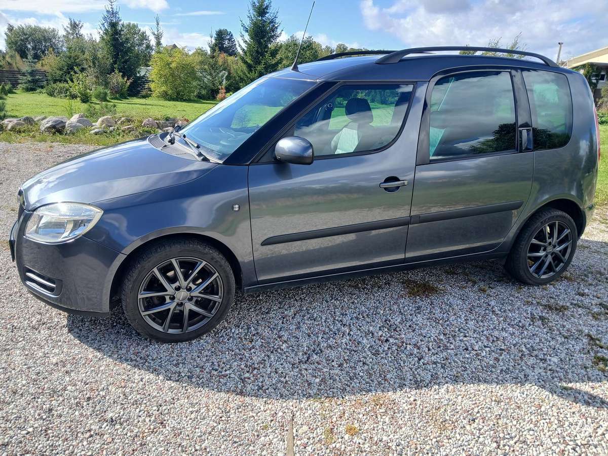 Skoda Roomster 2007 — салон