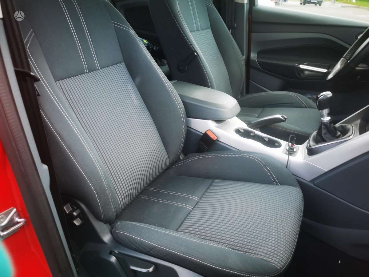 Ford Grand 2012 — photo 13