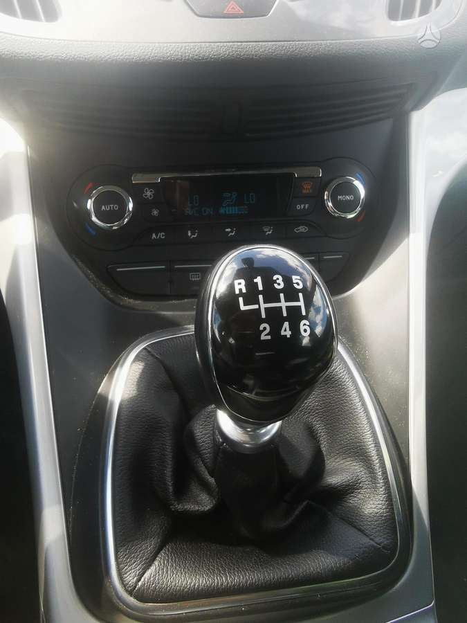 Ford Grand 2012 — photo 20