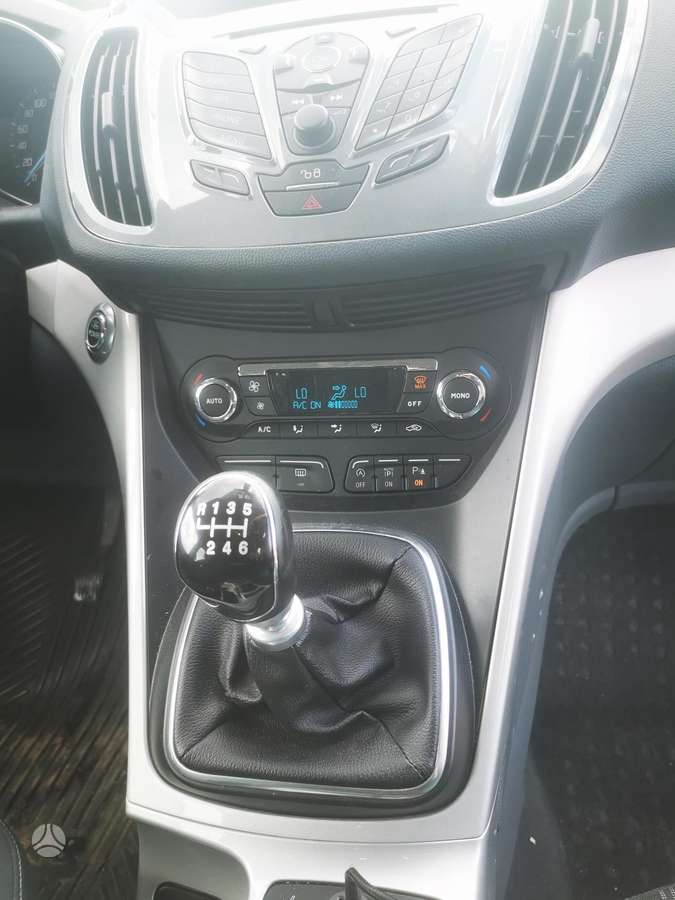 Ford Grand 2012 — engine 1560 cm³, 116 HP (85kW)