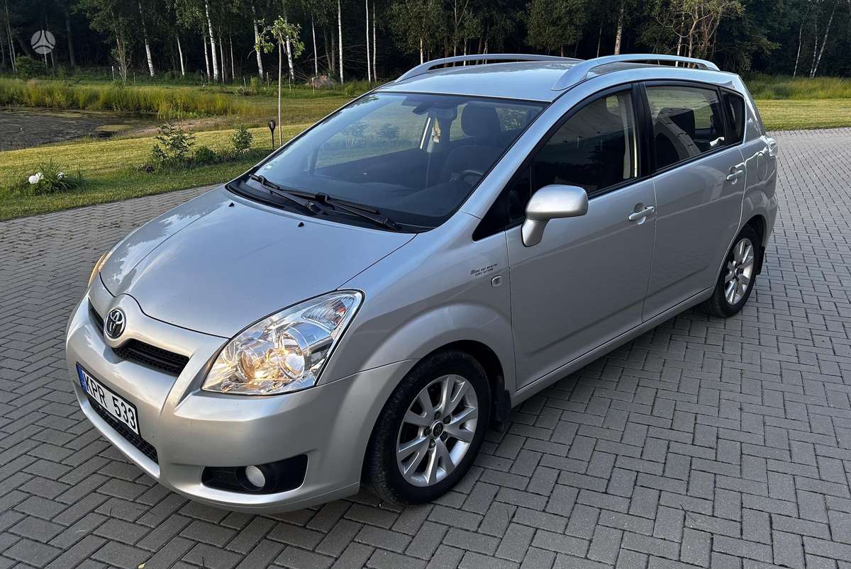 Toyota Corolla 2007 — салон
