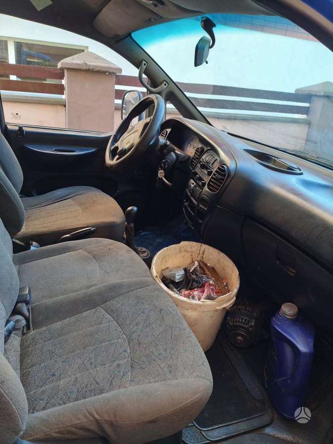Hyundai H1 2005 — photo 5