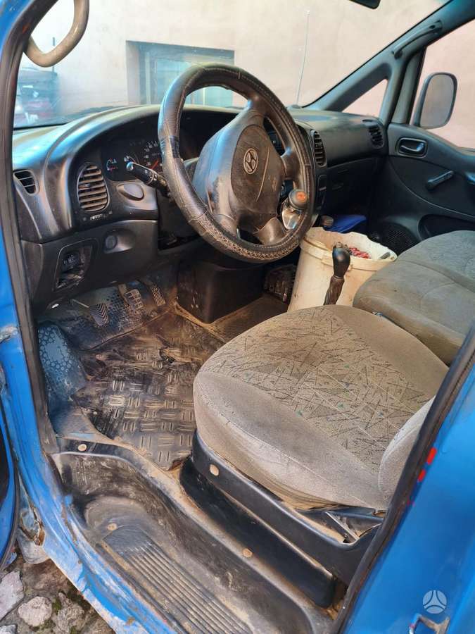 Hyundai H1 2005 — photo 6