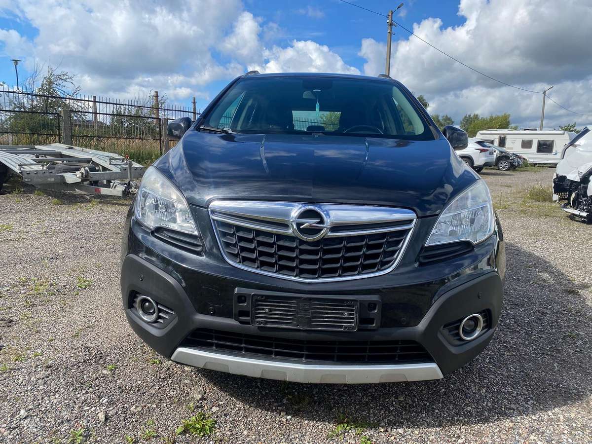 Opel Mokka 2014 — rear view