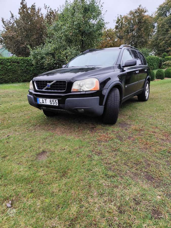 Volvo XC90 2004 — rear view