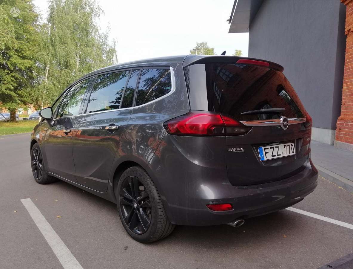 Opel Zafira 2012 — photo 5