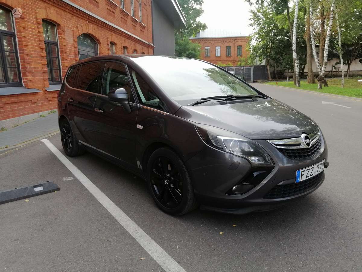 Opel Zafira 2012 — photo 7