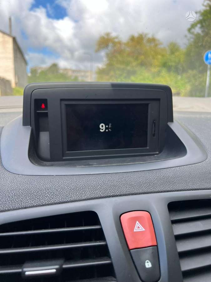 Renault Megane 2009 — photo 9