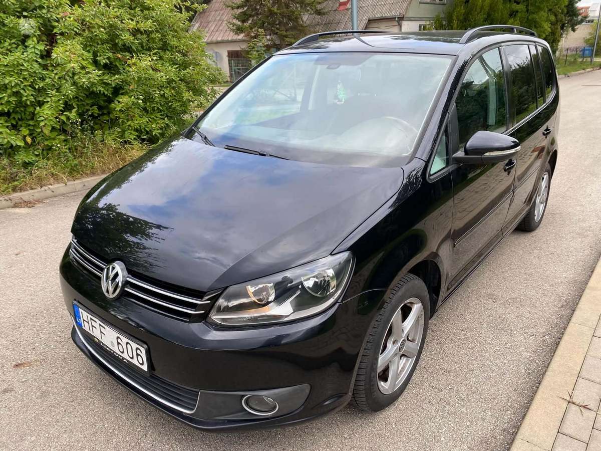 Volkswagen Touran 2011 — photo 10