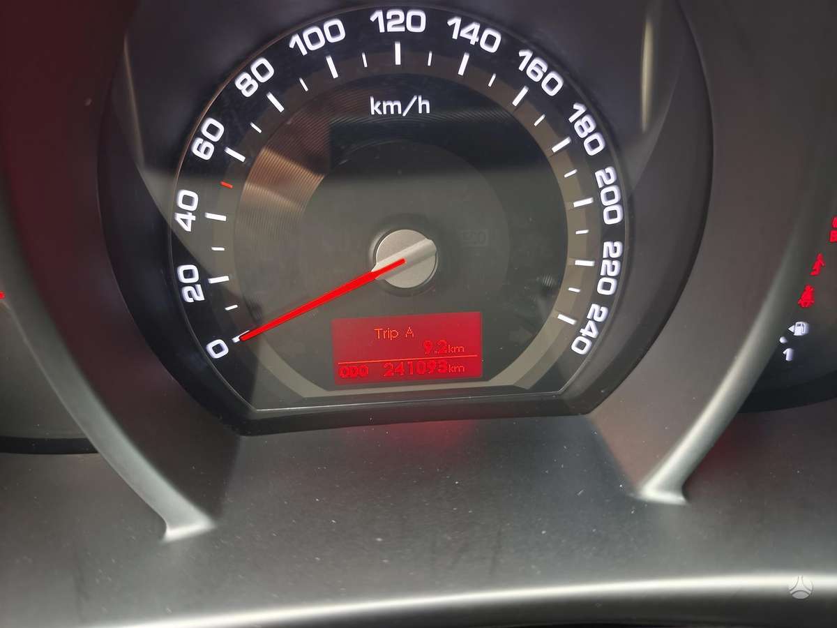 Kia Sportage 2014 — photo 12